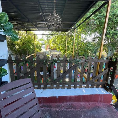 La Casa De La 12 Hostel Campeche Bagian luar foto
