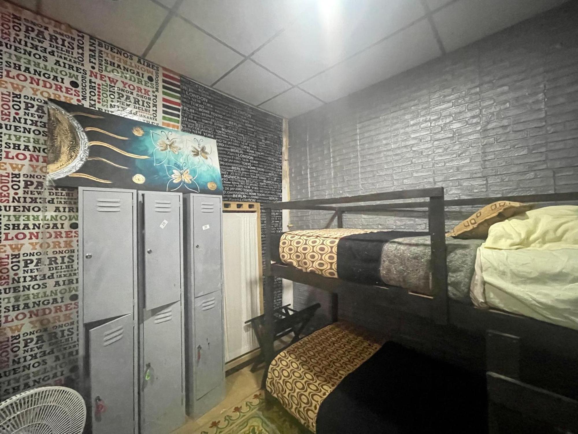 La Casa De La 12 Hostel Campeche Bagian luar foto