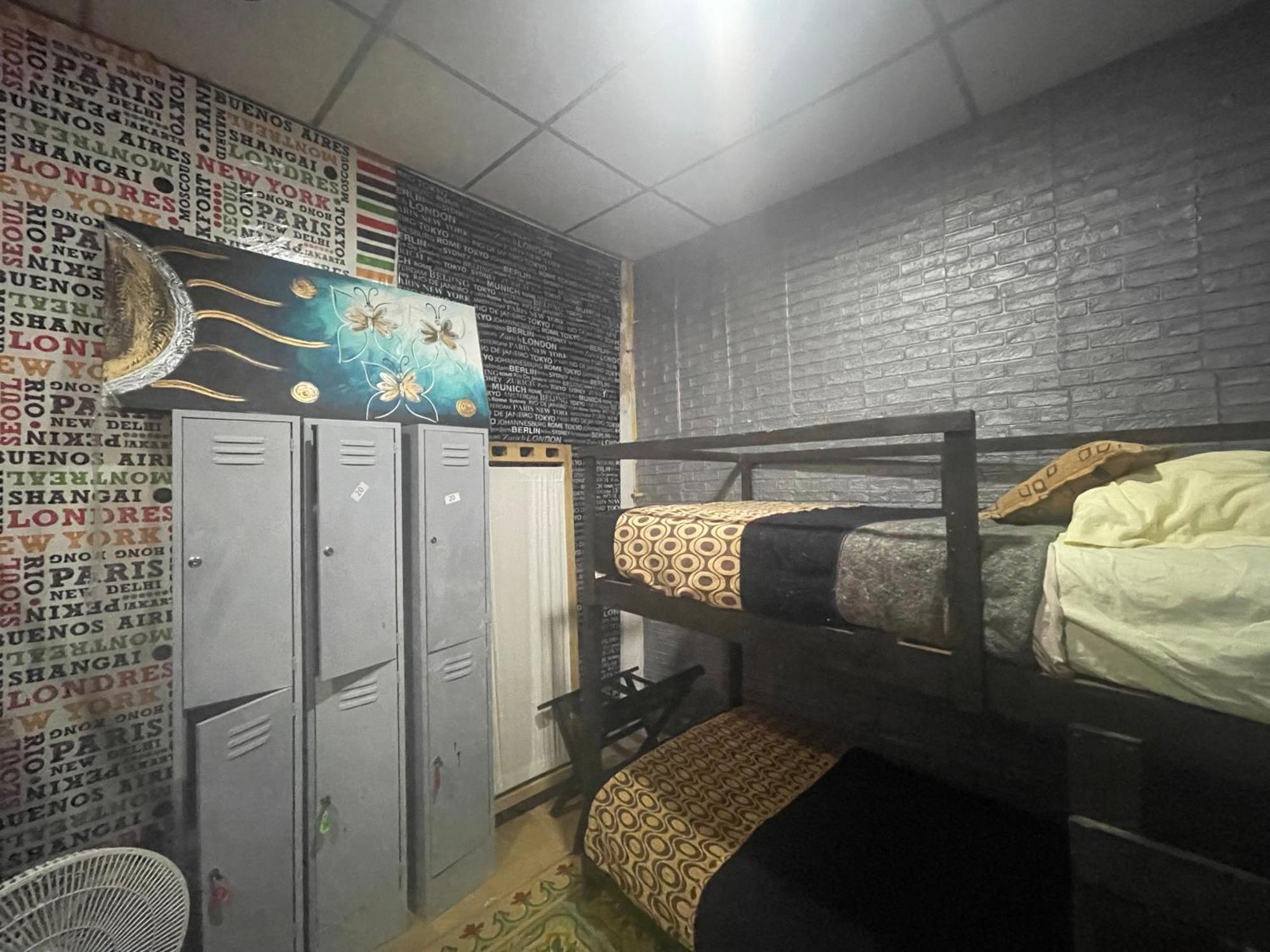 La Casa De La 12 Hostel Campeche Bagian luar foto